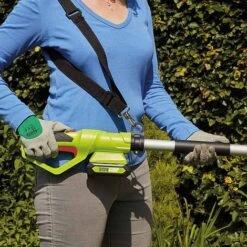 Garden Gear 20V Cordless Lithium-ion Telescopic Hedge Trimmer -Plants Sale G116720Pole20trimmer20ls203202000x20002